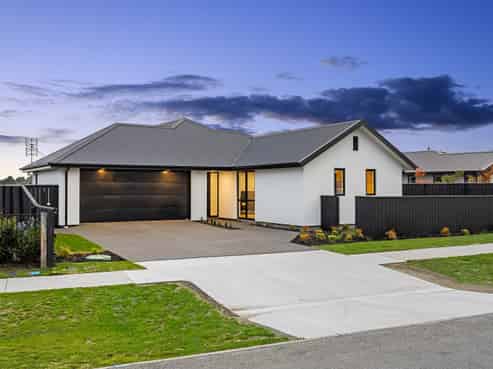 10 Plover Avenue, Amberley