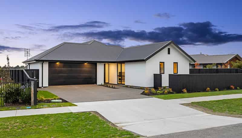 10 Plover Avenue, Amberley