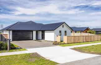 10 Plover Avenue, Amberley