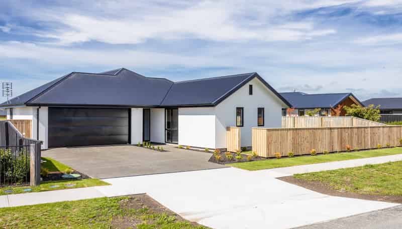 10 Plover Avenue, Amberley