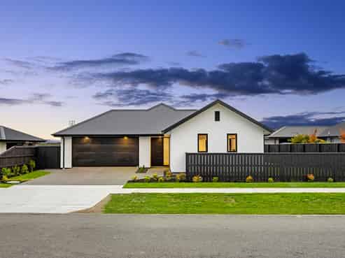 10 Plover Avenue, Amberley