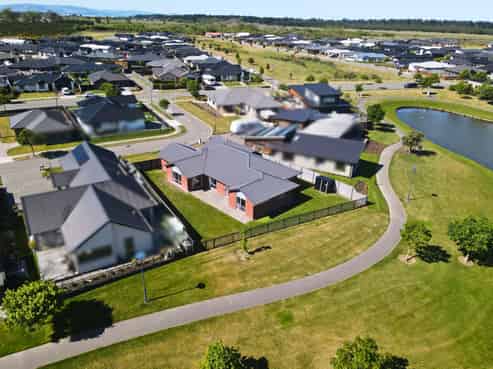 26 Medusa Lane, Pegasus