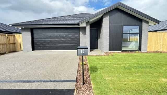 15 Nirmal Way, Rolleston