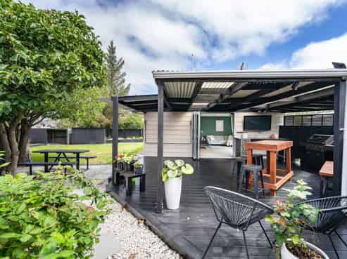 4B Chaucer Street, Rolleston