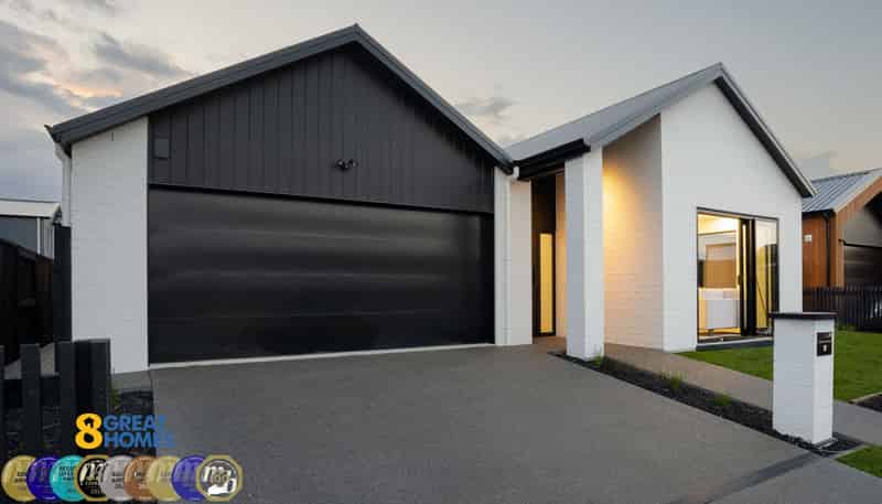 11 Halley Drive, Chartwell