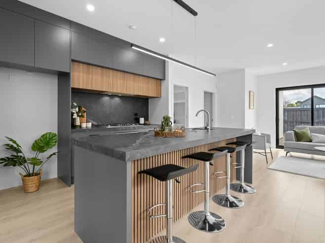 11 Halley Drive, Chartwell