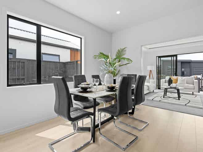 11 Halley Drive, Chartwell