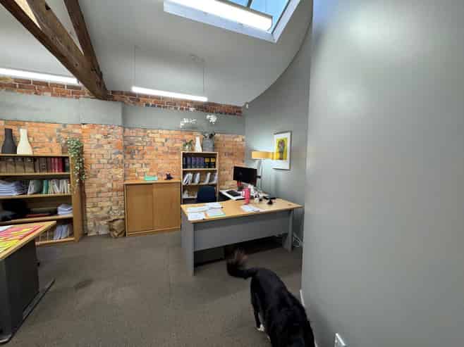 RARE TAKAPUNA CHARACTER OFFICE - ACT FAST
