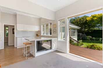 42 Campbell Street, Karori