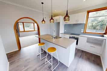 8 Churchill Crescent, Foxton