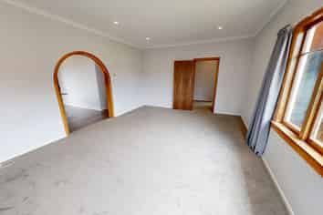 8 Churchill Crescent, Foxton