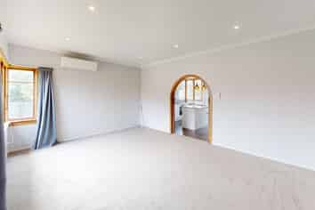 8 Churchill Crescent, Foxton