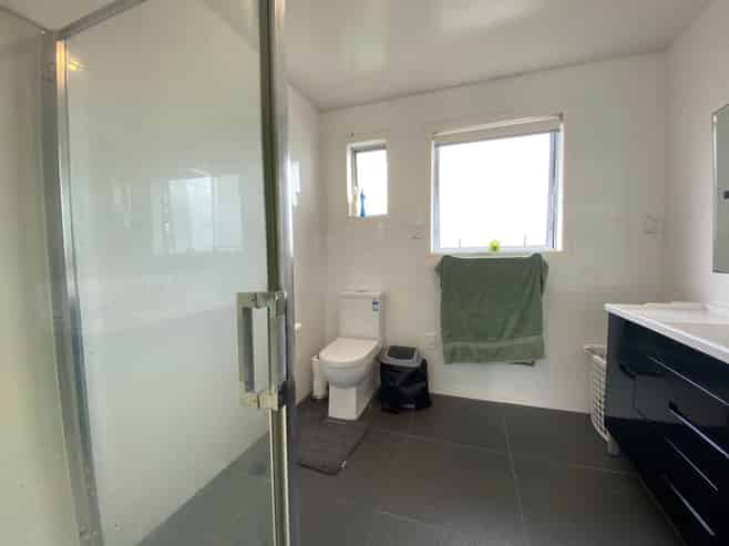 50 Walworth Avenue, Pakuranga Heights