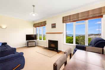 2 Ruskin Road, Newlands