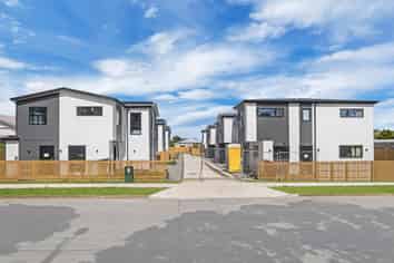 9-11 Albert Street, Otahuhu