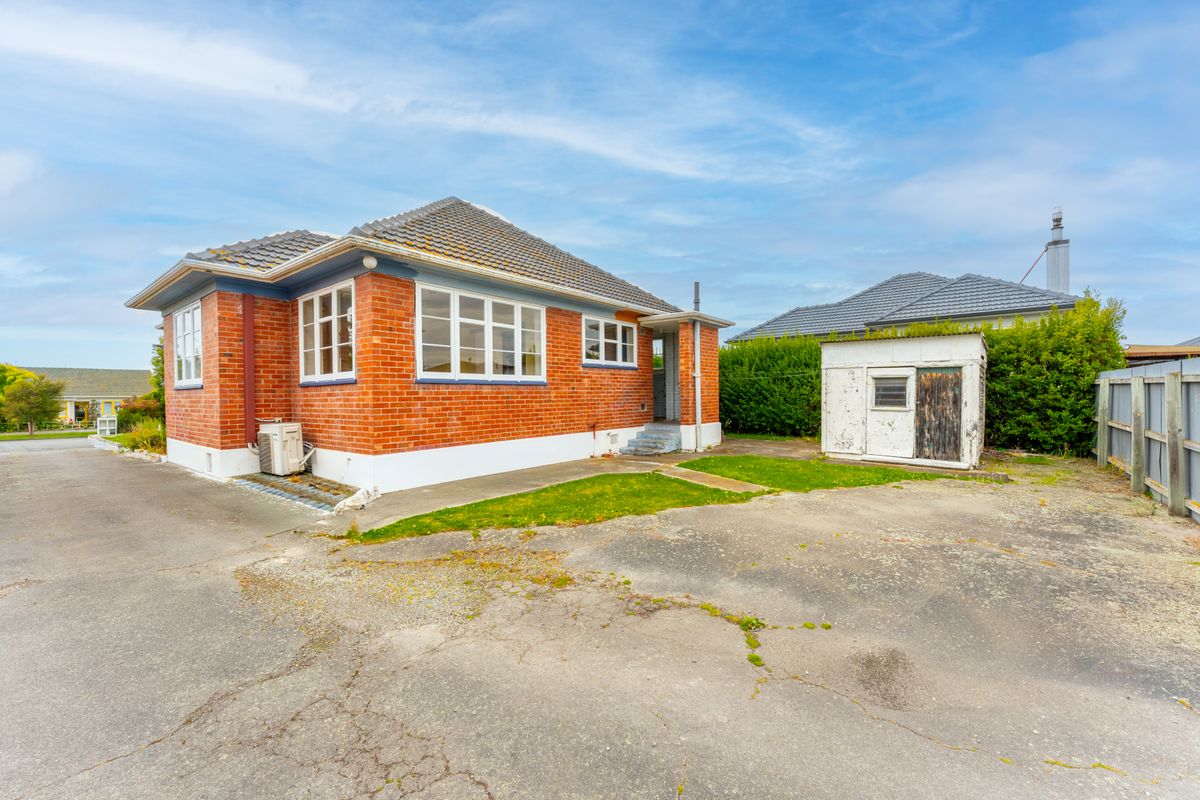 Solid Red Brick Reno Opportunity – pohled 2