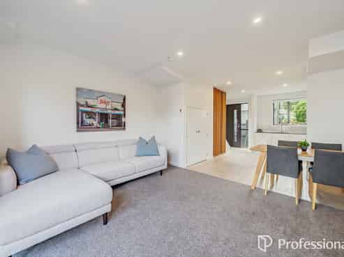 14/323 Riverside Drive, Waterloo