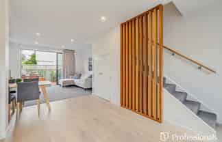 14/323 Riverside Drive, Waterloo