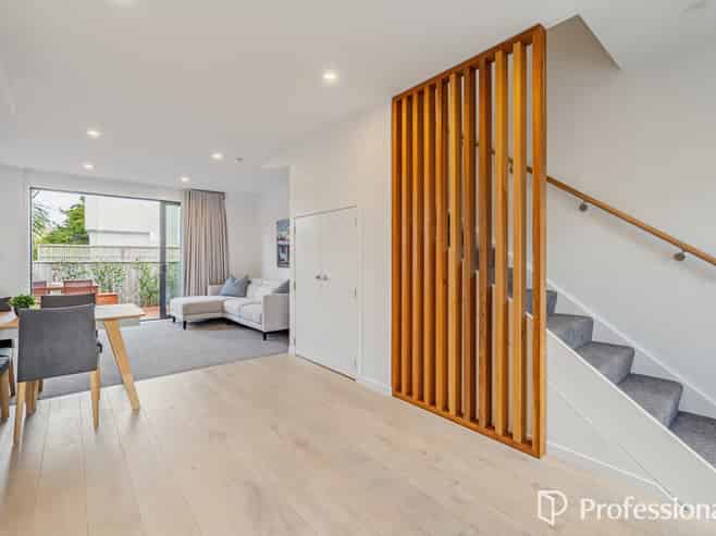 14/323 Riverside Drive, Waterloo