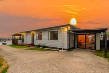 2/43 Templeton Place, Clendon Park