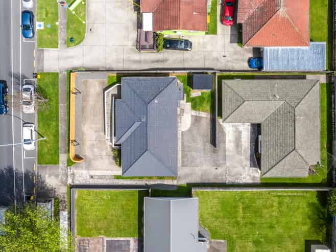 Boutique Cameron Road frontage