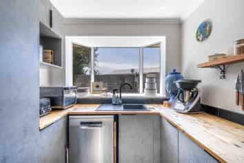 168 Bluff Highway, Kew