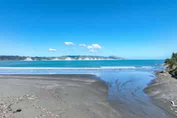 5 Kereru Place, Mahia