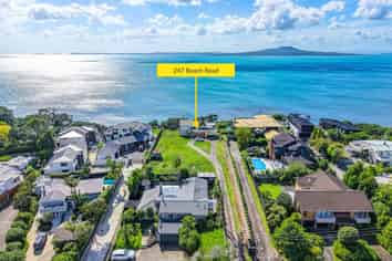 247 Beach Road, Campbells Bay