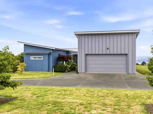 127 Highland Drive, Acacia Bay