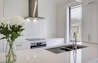 55 Read Crescent, Clive