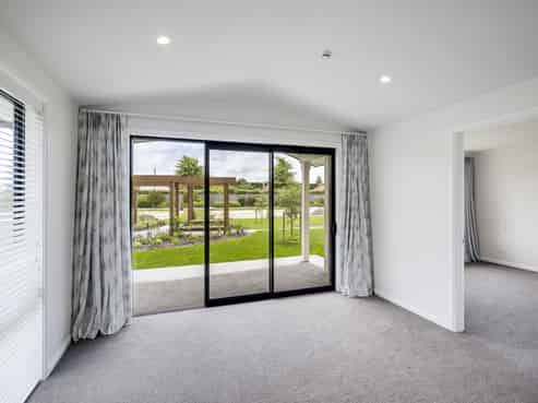 55 Read Crescent, Clive