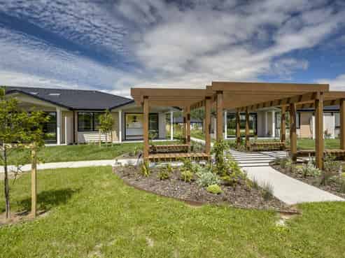 55 Read Crescent, Clive