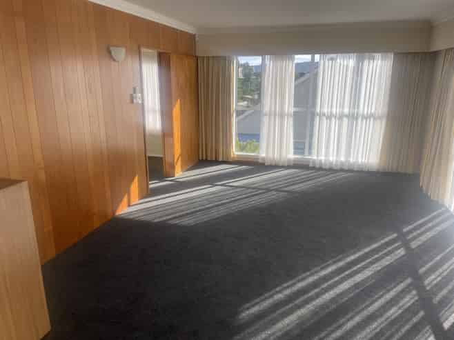 102 Strathmore Avenue, Strathmore Park