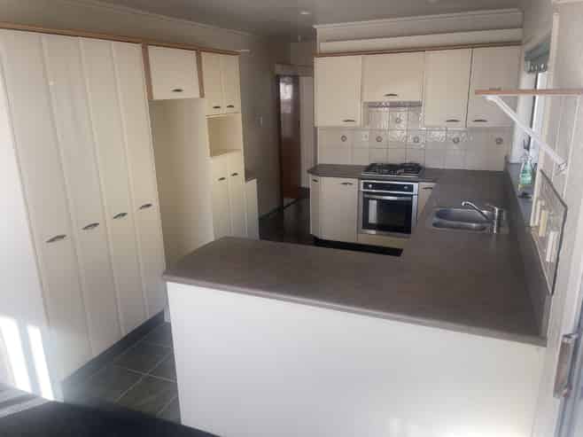 102 Strathmore Avenue, Strathmore Park