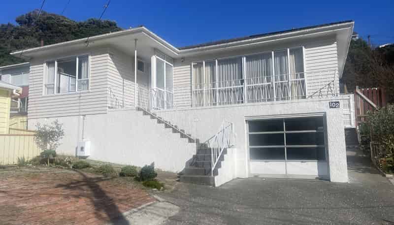 102 Strathmore Avenue, Strathmore Park