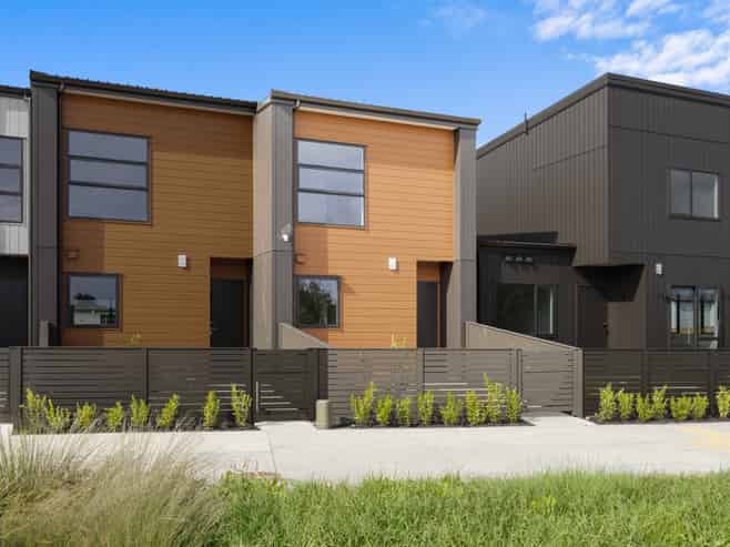 117 Otuwairoa Esplanade, Papakura