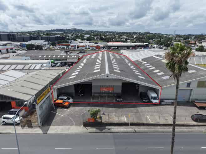 Practical with minimal office on Neilson