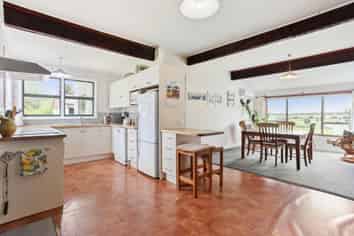 247 Stubbs Road, Oxford