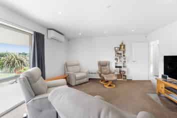 690 Depot Road, Oxford