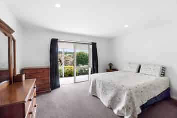 690 Depot Road, Oxford