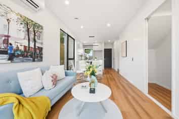 8/7 Cindy Place, Pakuranga