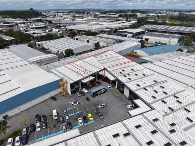 Corporate, High Stud, Tilt Slab - 1,332sqm