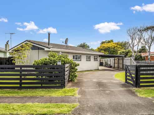 60 Fox Road, Springvale
