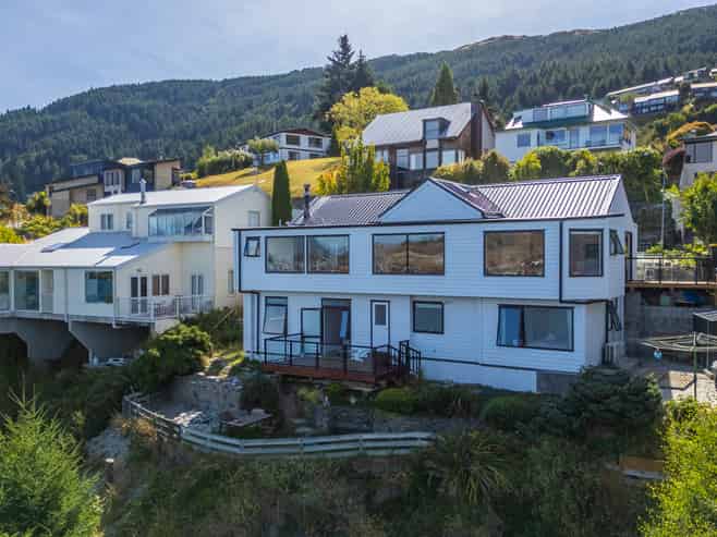 22 Golden Terrace, Queenstown