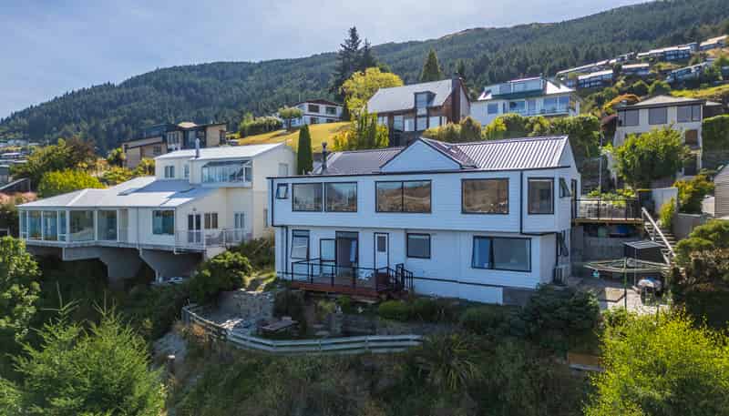 22 Golden Terrace, Queenstown