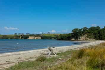 98 Ahumoana Road, Okura Bush