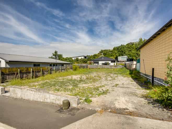 14 Chaucer Road South, Hospital Hill