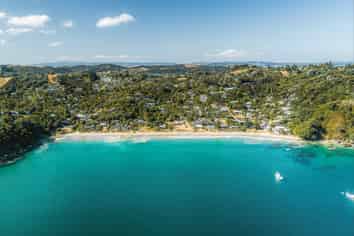 14 Miro Road, Palm Beach