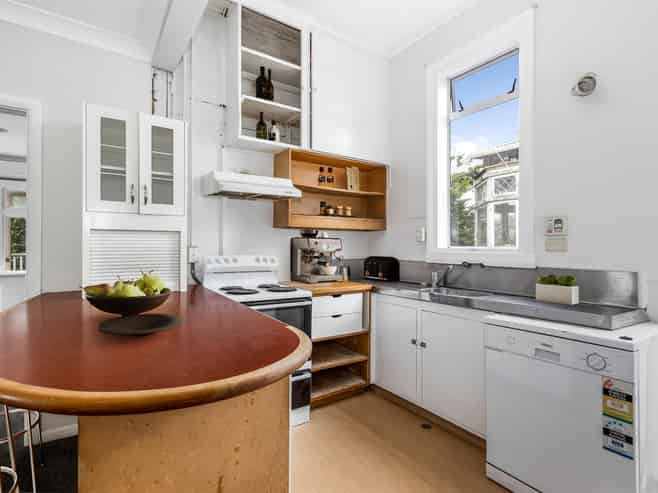 275 Adelaide Rd, Newtown