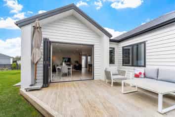 8 Matahae Crescent, Milldale